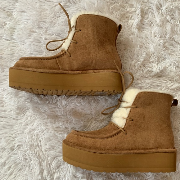 Madden Girl EARNESST Lace-Up Boot - Picture 3 of 11